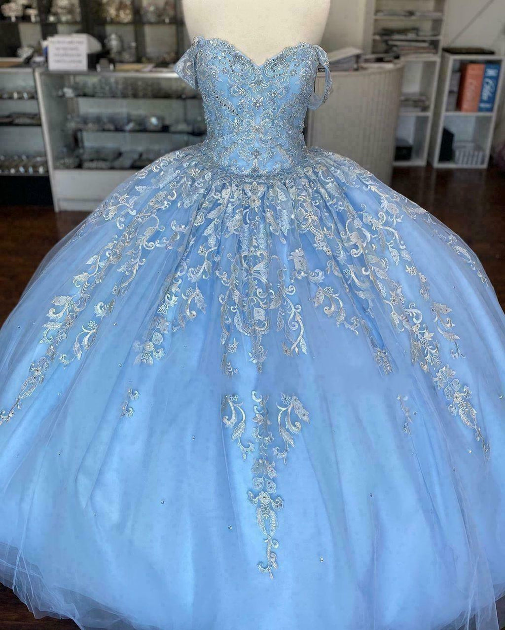 Abito da ballo blu Inverno Incantato Abito da Quinceanera in tulle blu con pizzo Y674