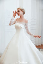 Romantisches Prinzessinnen-Brautkleid aus Satin mit Spitze | A-Linien-Brautkleid mit Kathedralenschleppe