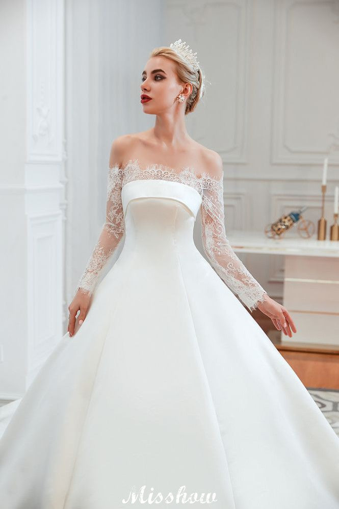 Romantisches Prinzessinnen-Brautkleid aus Satin mit Spitze | A-Linien-Brautkleid mit Kathedralenschleppe