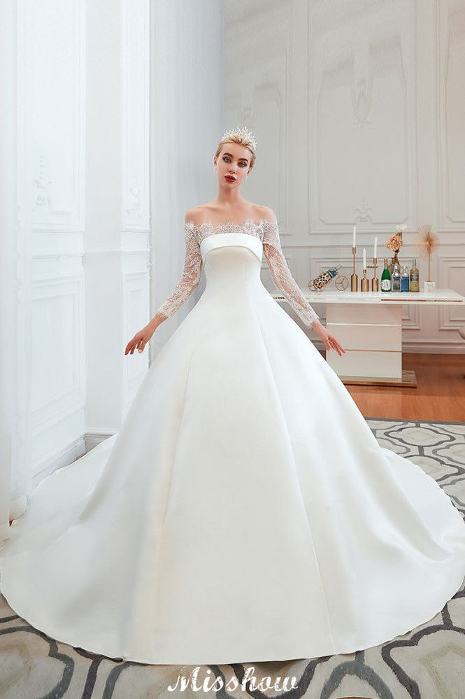 Romantisches Prinzessinnen-Brautkleid aus Satin mit Spitze | A-Linien-Brautkleid mit Kathedralenschleppe