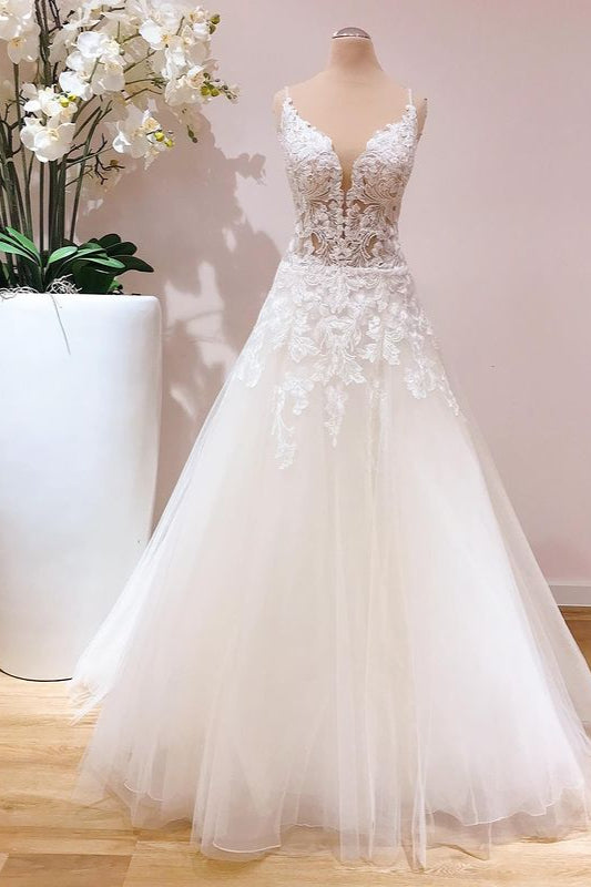 Robe de mariée romantique longue en ligne A avec fines bretelles, appliques en dentelle et tulle