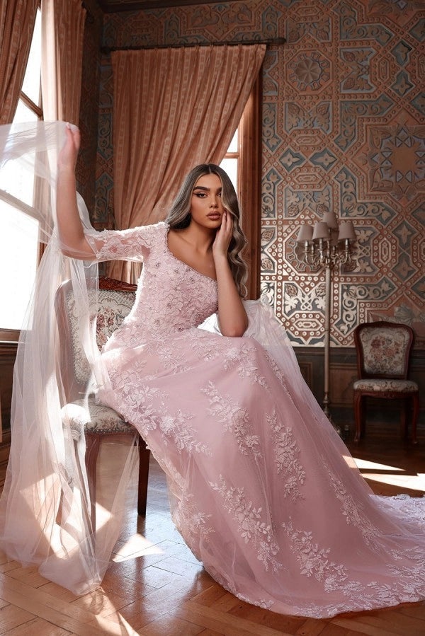 Romantic Pink Square Neck Long Sleeve Prom Dress With Appliques And Court Train