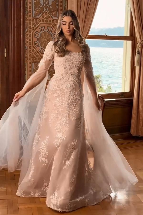 Romantic Pink Square Neck Long Sleeve Prom Dress With Appliques And Court Train