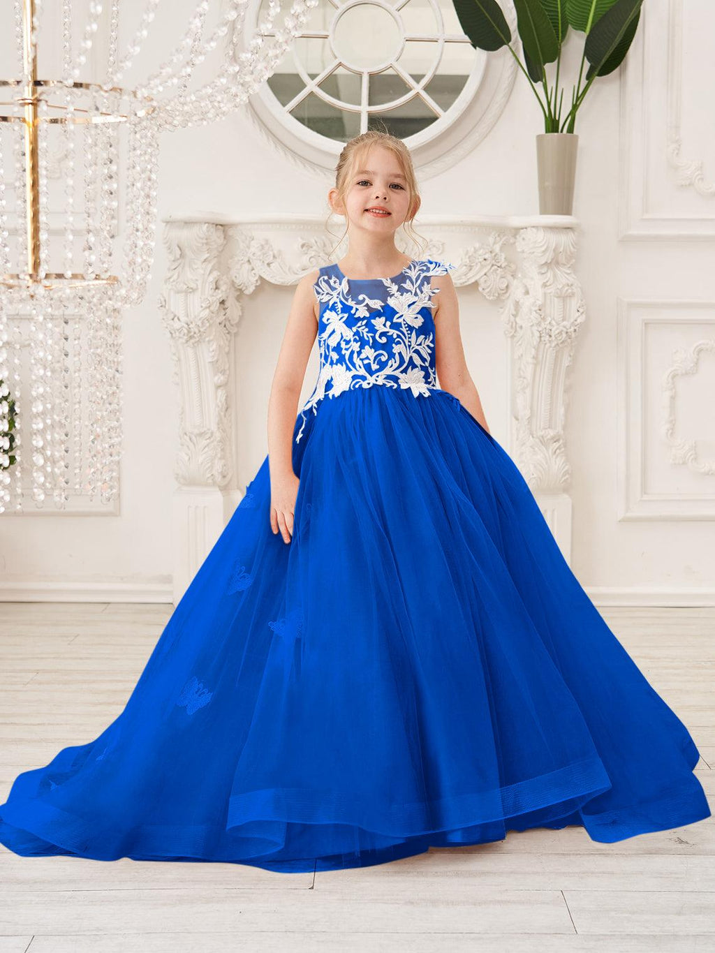 Elegant Sleeveless Tulle Flower Girl Dress With Applique Lace And Sweep Train