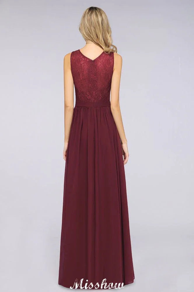 Abito da damigella d'onore a linea svasata lungo fino al pavimento in chiffon con pizzo e scollo a V da sera