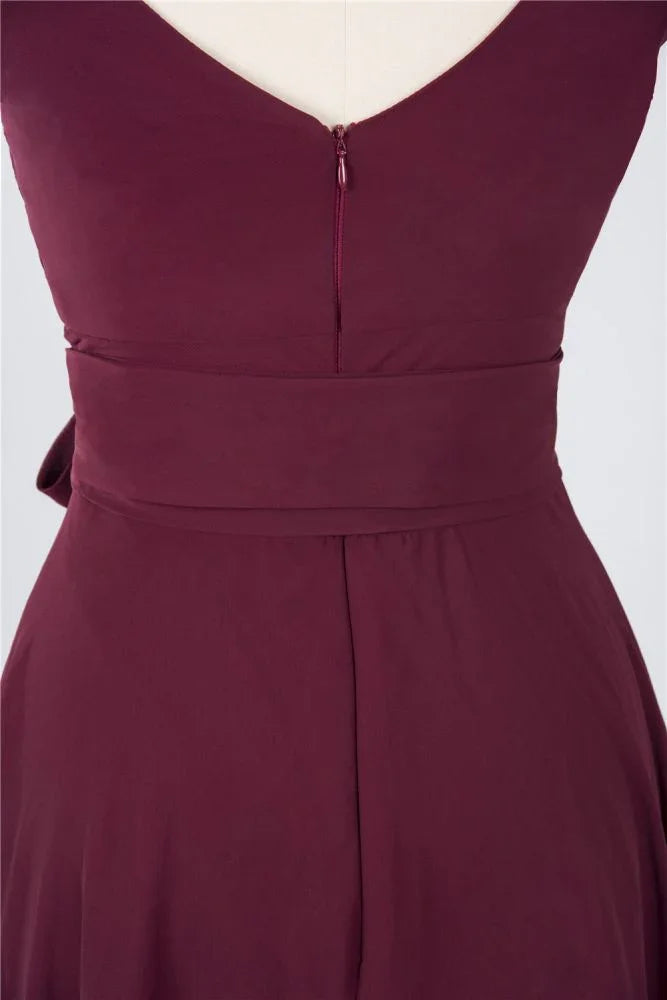 Vestido de dama de honor Ruffles hasta la rodilla sin mangas con escote en V vestido corto para fiesta de cóctel