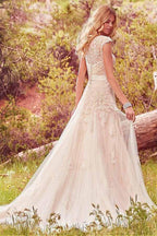 Scoop Neckline A-Line Tulle Wedding Dresses With Lace Appliques
