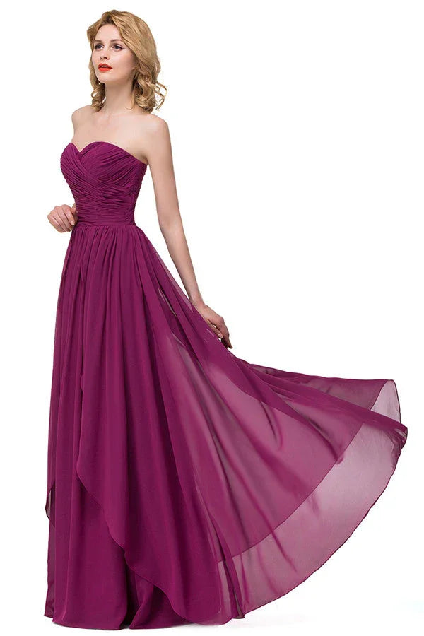 Vestidos de Dama de Honra em Chiffon com Decote Coração, Folhos, Comprimento Até ao Chão e Corte em A, Estilo Sedutor