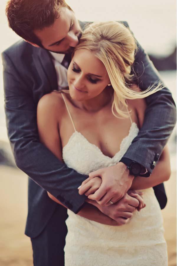 Vestidos de novia de playa con encaje de sirena y espalda descubierta sexys