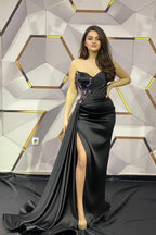 Sexy schwarzes langes Meerjungfrau-Abendkleid mit herzförmigem Ausschnitt und Schlitz