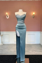 Vestido de Baile Sexy Longo de Sereia Sem Alças com Lantejoulas e Bordados com Fenda