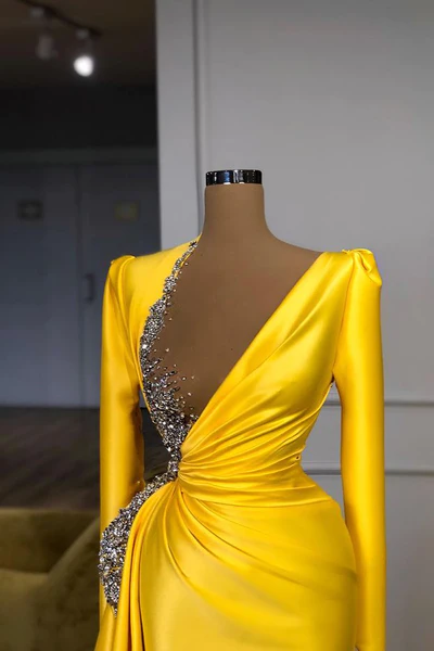 Sexy Long Yellow V-neck Sequined Split Prom Dress With Long Sleeves