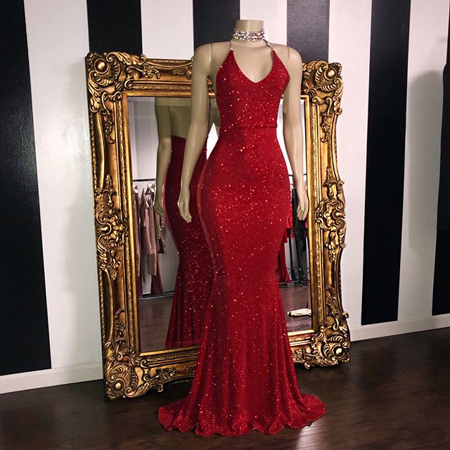Vestidos longos de baile vermelhos com lantejoulas e alças ao pescoço de sereia sensual