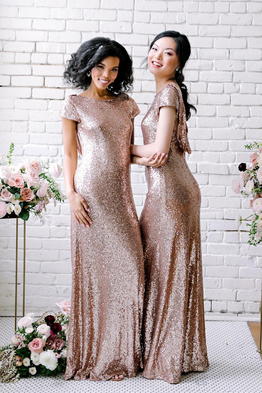 Vestidos de Damas de Honra Sexy com Lantejoulas Dourado Rosado Vestidos Longos para Convidadas de Casamento