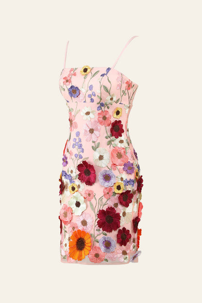 Vestido de fiesta con tirantes finos y flores 3D
