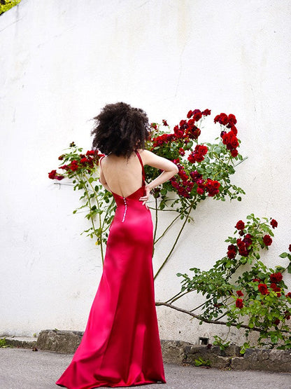 Vestidos de fiesta de satén tipo seda, con escote en V, sin mangas y volantes, corte tubo/columna