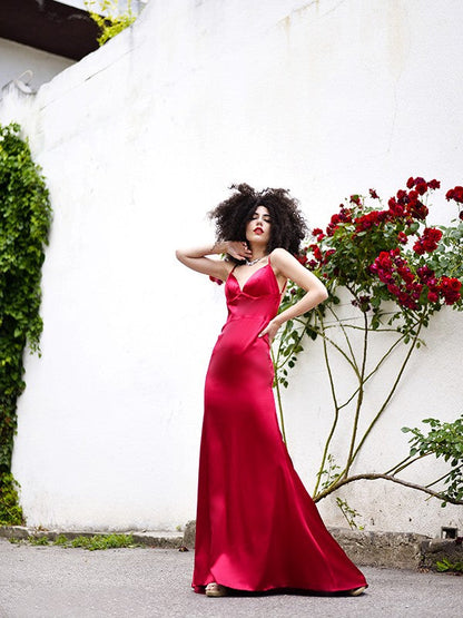 Vestidos de fiesta de satén tipo seda, con escote en V, sin mangas y volantes, corte tubo/columna