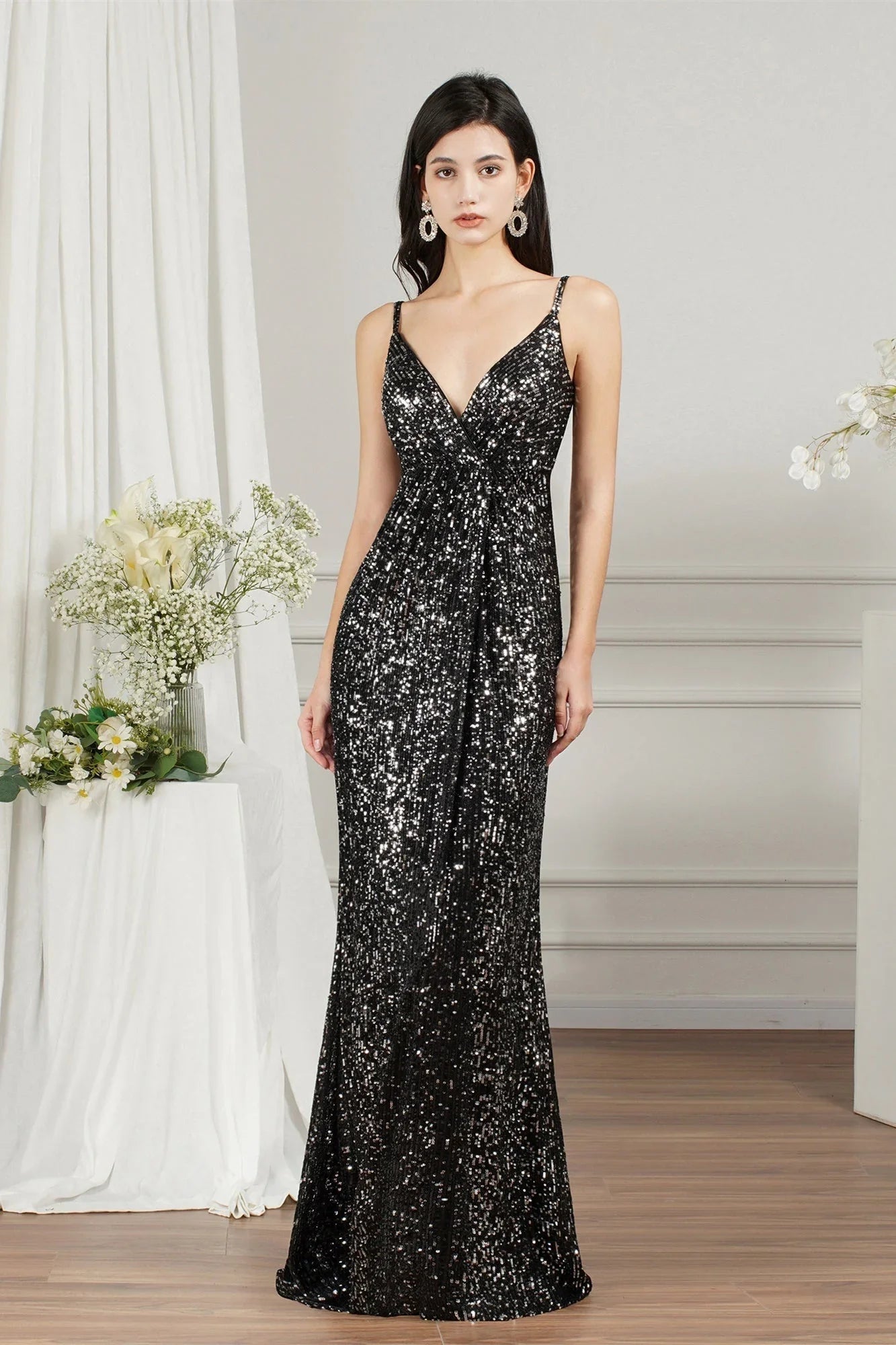 Vestido de Damas de Honra/Baile com Alças Finas de Lantejoulas Brilhantes, Decote em V e Comprimento até ao Chão, Modelo Sereia
