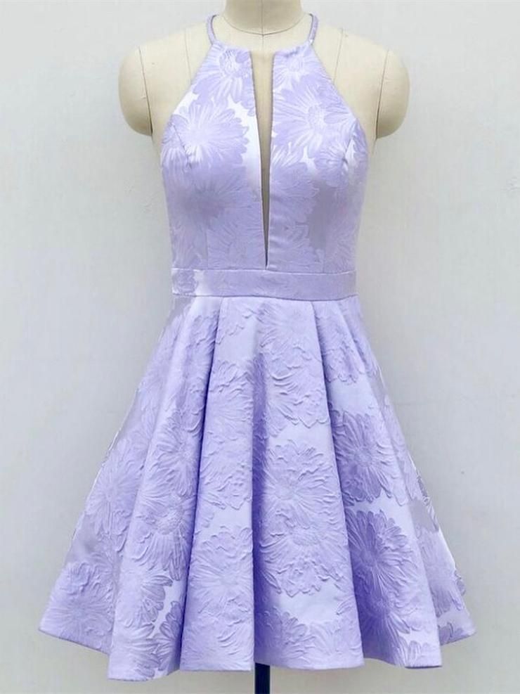 Kurzes A-Linien-Heimkehrkleid mit tiefem V-Ausschnitt und Neckholder