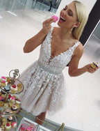 Robe courte en tulle à dentelle, en forme de A, col en V, pour bal de fin d'année