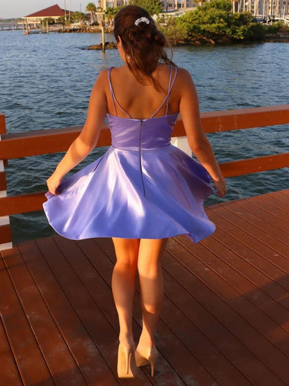 Vestido de fiesta corto de satén con escote en V, corte A y bolsillos, color lila