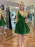 Robes courtes trapèze à col en V avec sequins pour bal de promo, avec poches