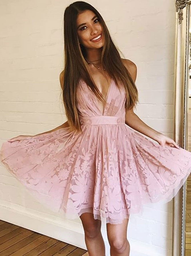 Vestido corto de fiesta con escote en V, tirantes finos, apliques de encaje y corte A
