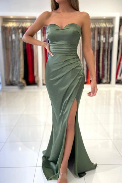 Vestido de fiesta sencillo verde sin tirantes, sin mangas, corte sirena, de satén elástico, largo hasta el suelo