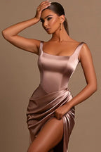 Robe de bal simple longue en satin, sans manches, à bretelles, coupe évasée, avec fente