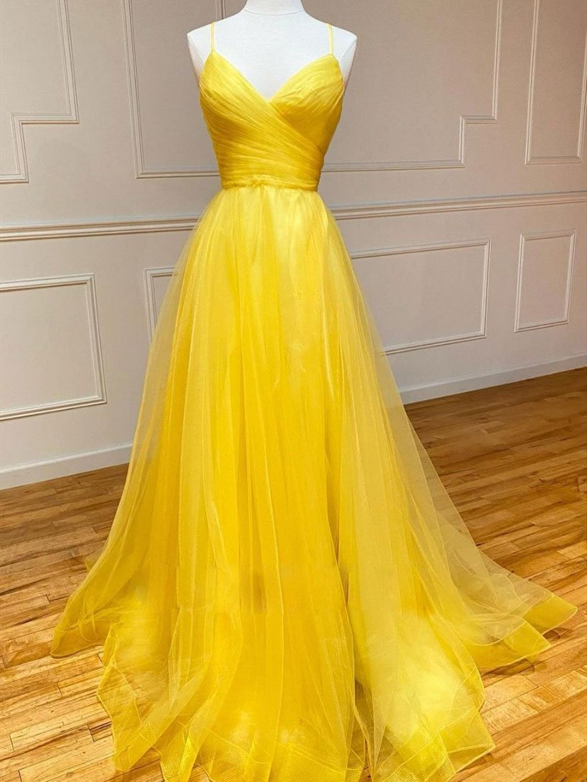 Simple Long A-line Sweetheart Tulle Backless Graduation Formal Evening Prom Dresses