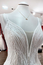 Robe de mariée simple longue à col en V, paillettes, volants, ligne A, tulle, dos nu