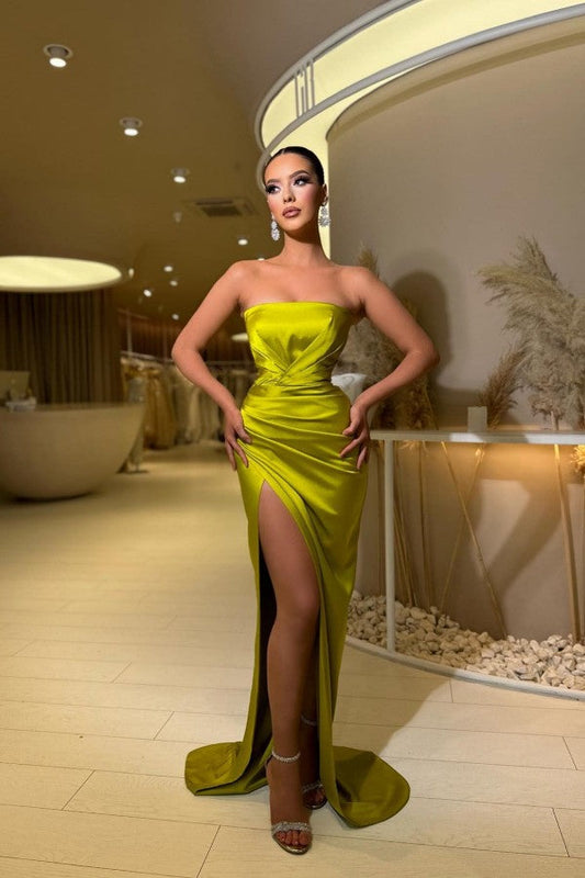Einfaches sexy langes ärmelloses Abendkleid im Meerjungfrauenstil mit Schlitz