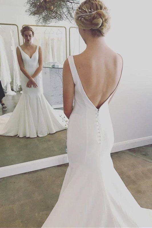 Simple V Neck Pretty Mermaid Long Beach Backless Elegant Wedding Dresses