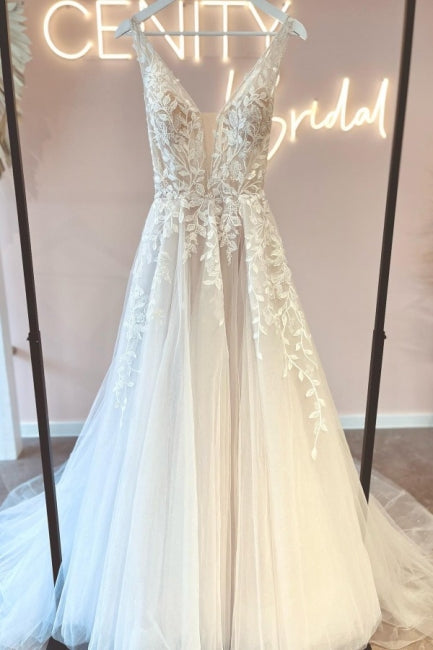 Robes de mariée simples sans manches en dentelle à encolure en V et coupe trapèze