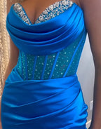 Siva | Abito da sera sirena in raso blu reale senza spalline con perline