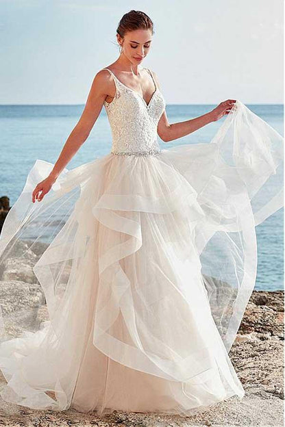 A-Linie Brautkleid mit Spaghettiträgern und Perlenbesatz