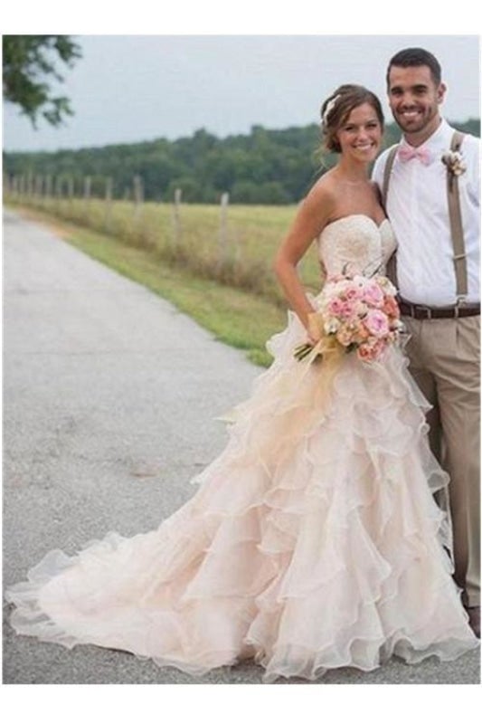 Robe de mariage élégante en mousseline blanche avec dentelle et bretelles spaghetti pour la plage