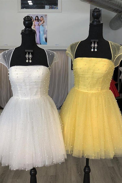 Hellblaues Homecoming-Kleid mit glitzernden Perlen und Flügelärmeln
