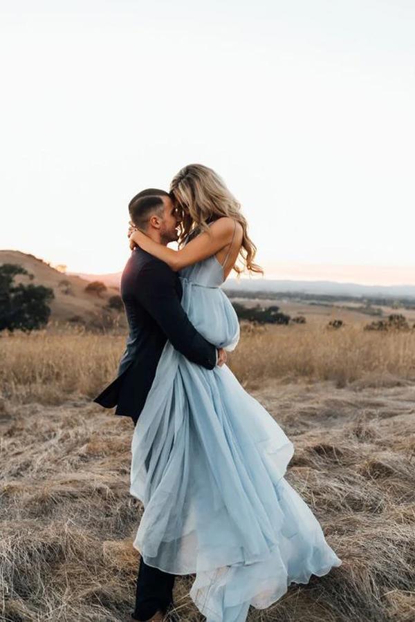 Split Sky Blue Rustic Wedding Dresses Beach Wedding Gown with Court Train