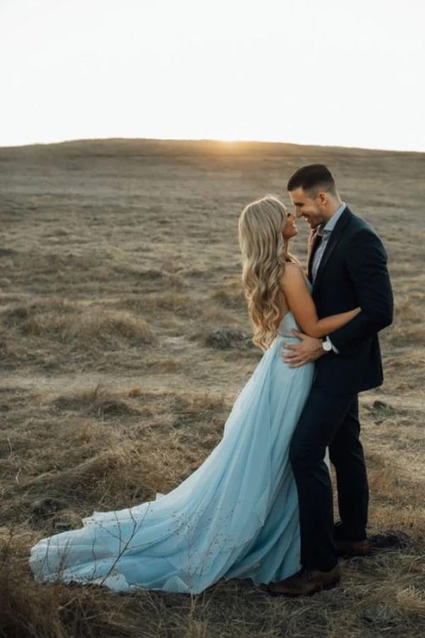 Split Sky Blue Rustic Wedding Dresses Beach Wedding Gown with Court Train