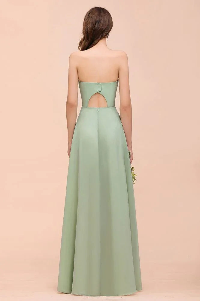 Abito da damigella d'onore elegante lungo in chiffon senza spalline