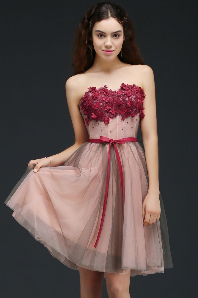 Abito da cerimonia senza spalline in tulle, lunghezza al ginocchio, stile principessa