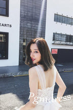 Straps Tulle White Lace Beach Wedding DressesWith Little Court Train