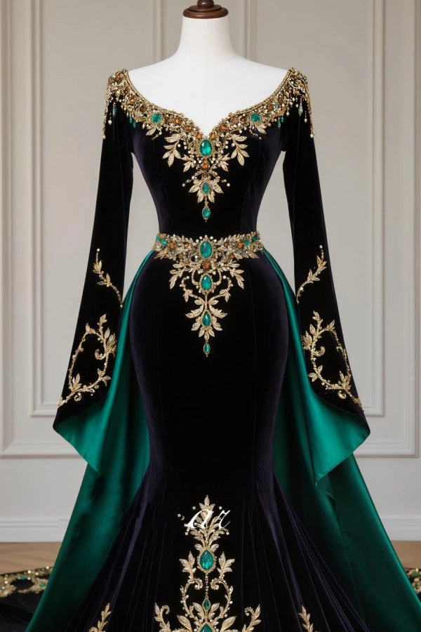 Black Mermaid Prom Dress With Sweetheart Neckline Appliques And Detachable Train