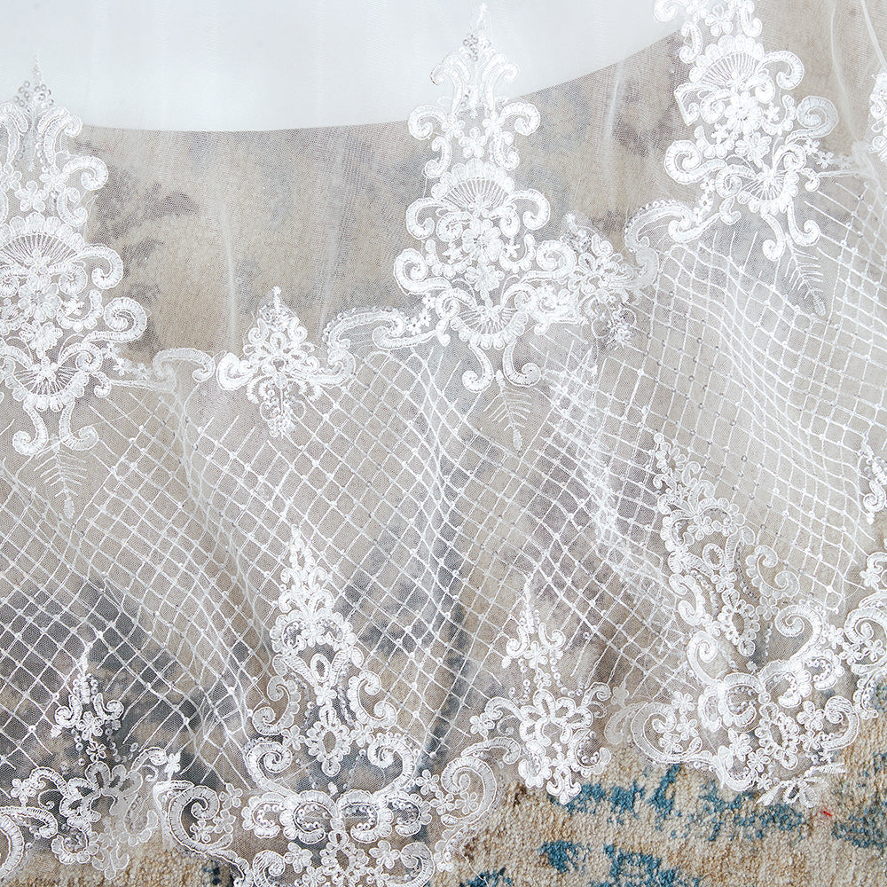 Vestido de Noiva Elegante Longo em Linha A, Sem Alças, com Aplicações em Tule