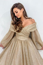 Elegante abito lungo color champagne a linea ad A con scollo a barca e maniche lunghe, da cerimonia, con brillantini