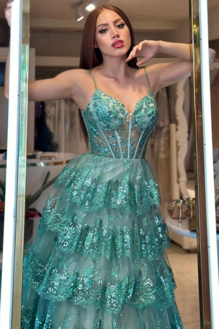 Elegante abito lungo verde a linea ad A con spalline sottili, paillettes e pizzo per ballo di fine anno