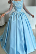 Elegante abito lungo a linea ad A color azzurro cielo in raso con strass e maniche lunghe