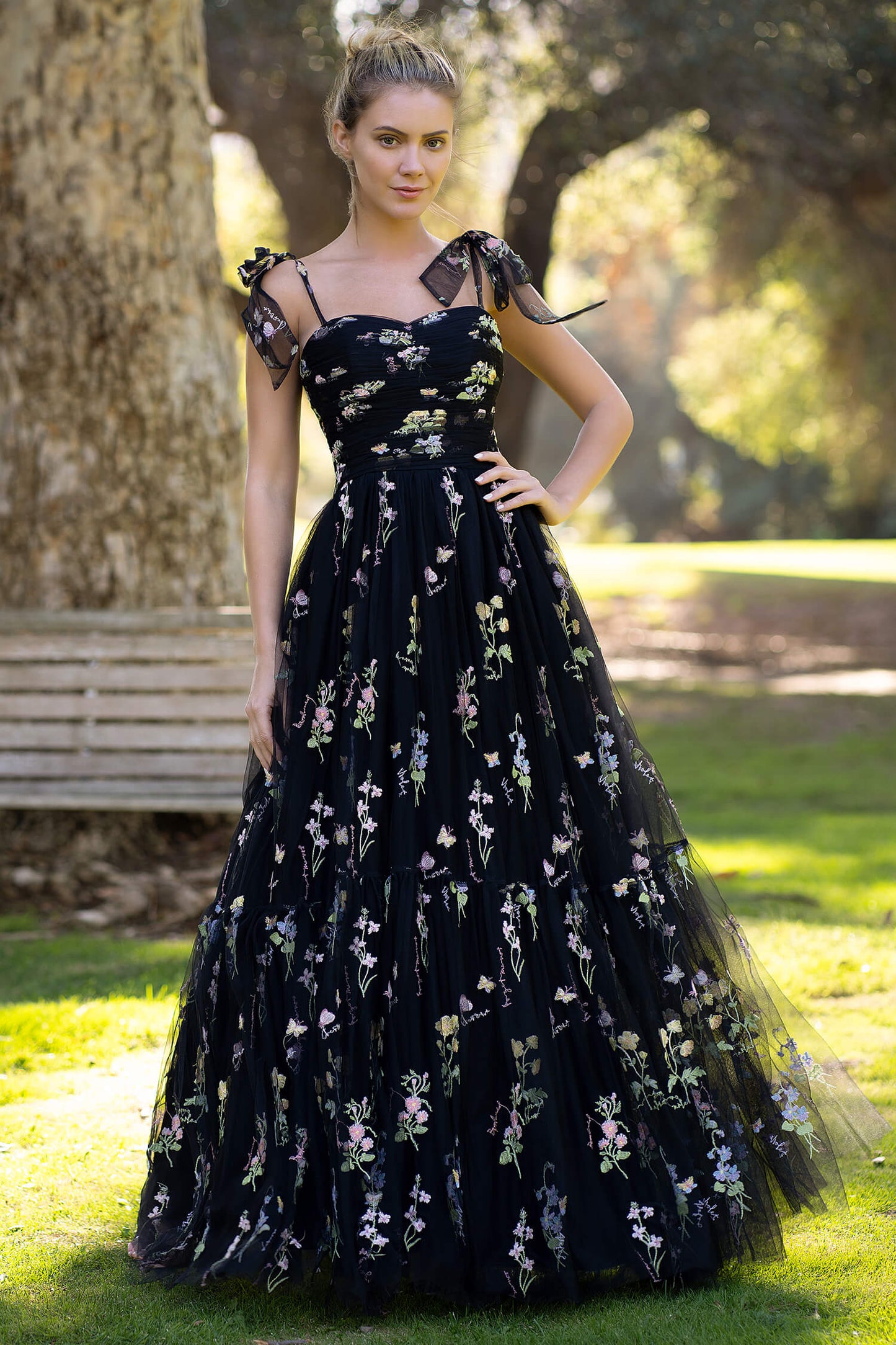 Vestido de fiesta con escote corazón, largo hasta el suelo, de tul bordado floral