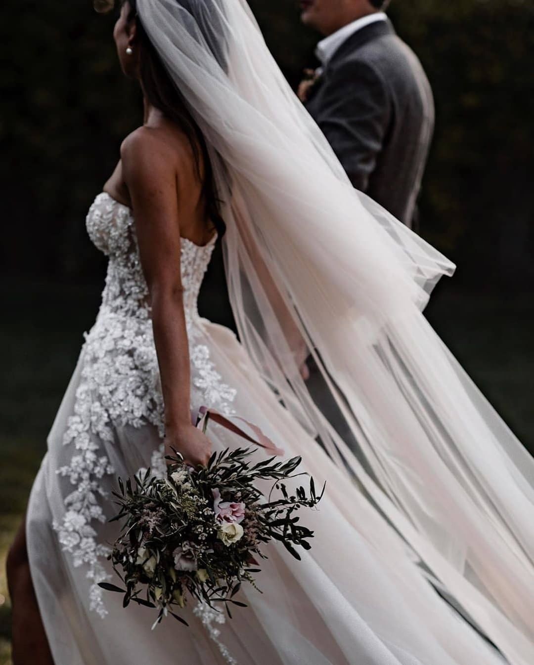 Sweetheart Long Lace Appliques Tulle A Line Wedding Dress With Chapel Train